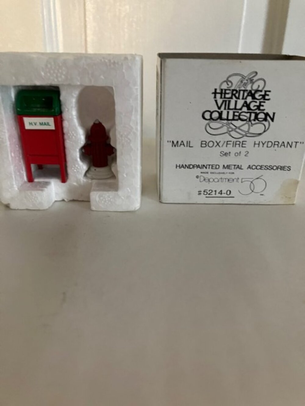 Dept 56 Mailbox and Fire Hydrant Hand-Painted Metal Accessories, 5214-0